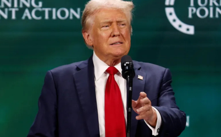 Bitcoin wobbles as Trump delivers pro-crypto conference speech