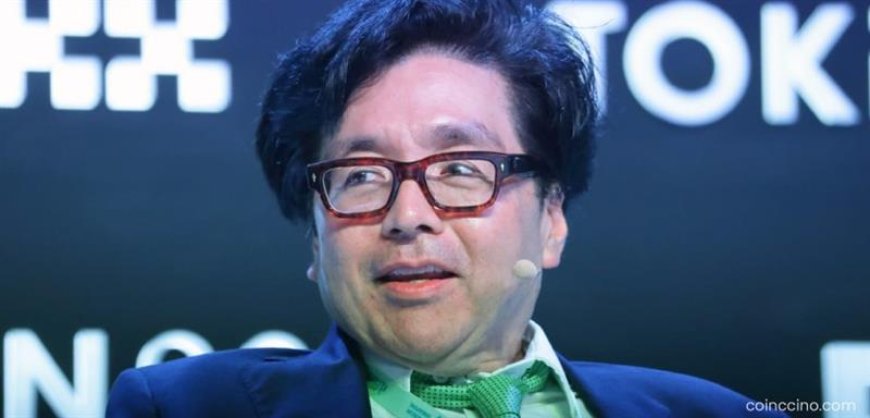 Tom Lee: Stop Trying to Time the Bottom — Start Buying the Dip in Crypto